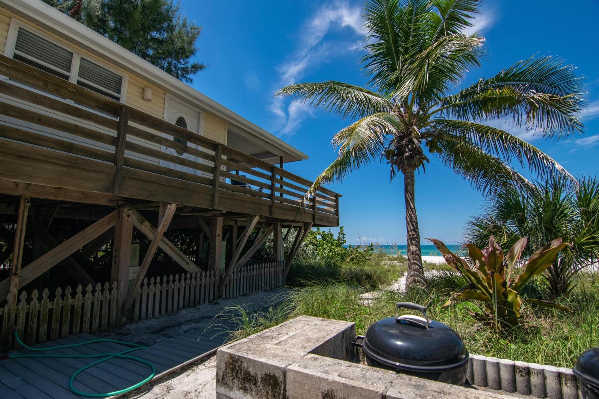 Вилла The Tiki House Холмс-Бич Экстерьер фото